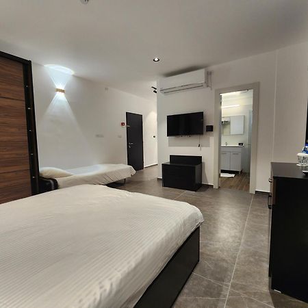 Zozo Guesthouse 拿撒勒 外观 照片